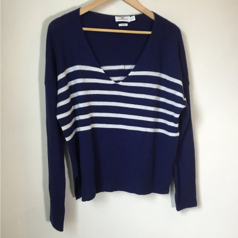 Vineyard Vines Cashmere‎ Sweater in Navy and White - Picture 2 of 6